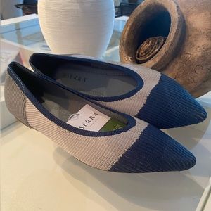 Serra Women’s Recycled Material Flats